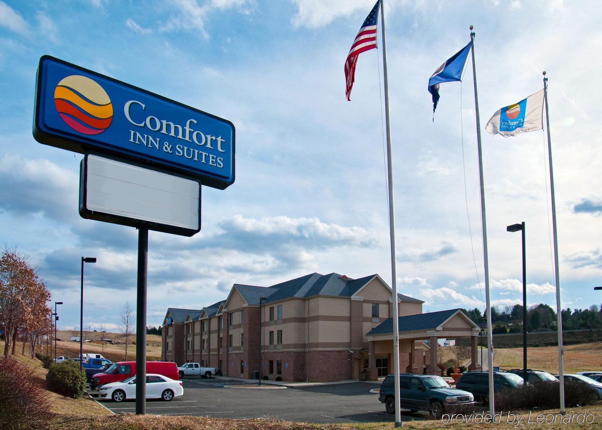 Comfort Inn & Suites Christiansburg I-81 Экстерьер фото