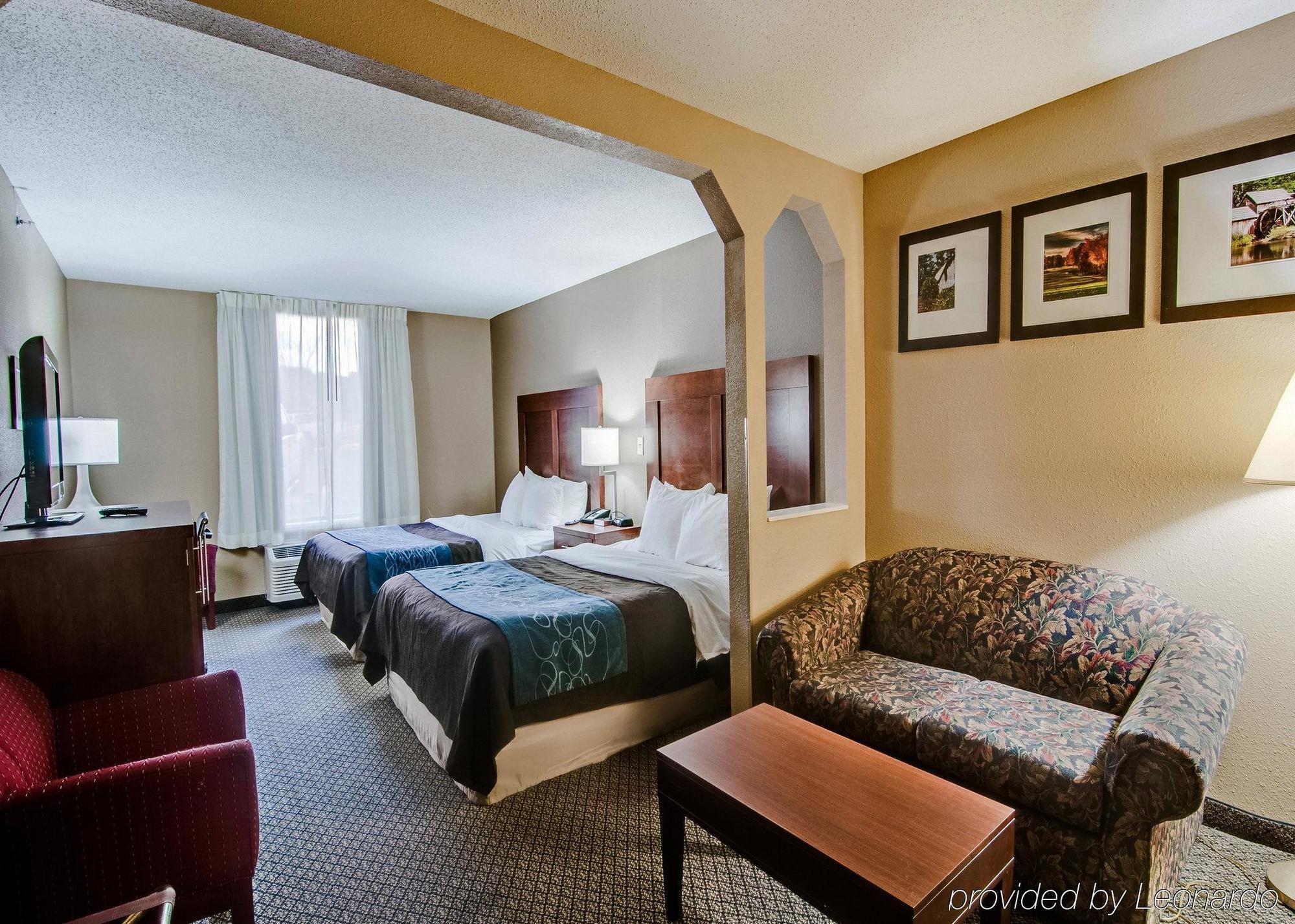 Comfort Inn & Suites Christiansburg I-81 Экстерьер фото
