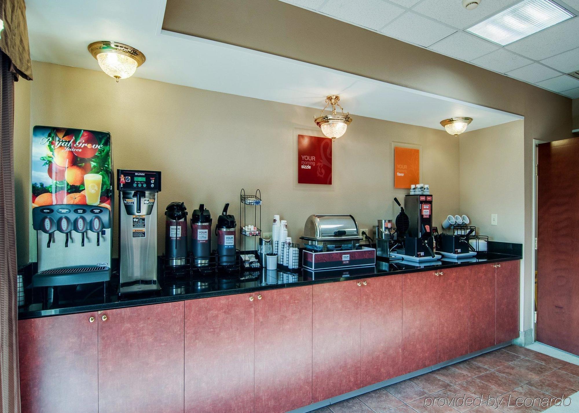 Comfort Inn & Suites Christiansburg I-81 Экстерьер фото