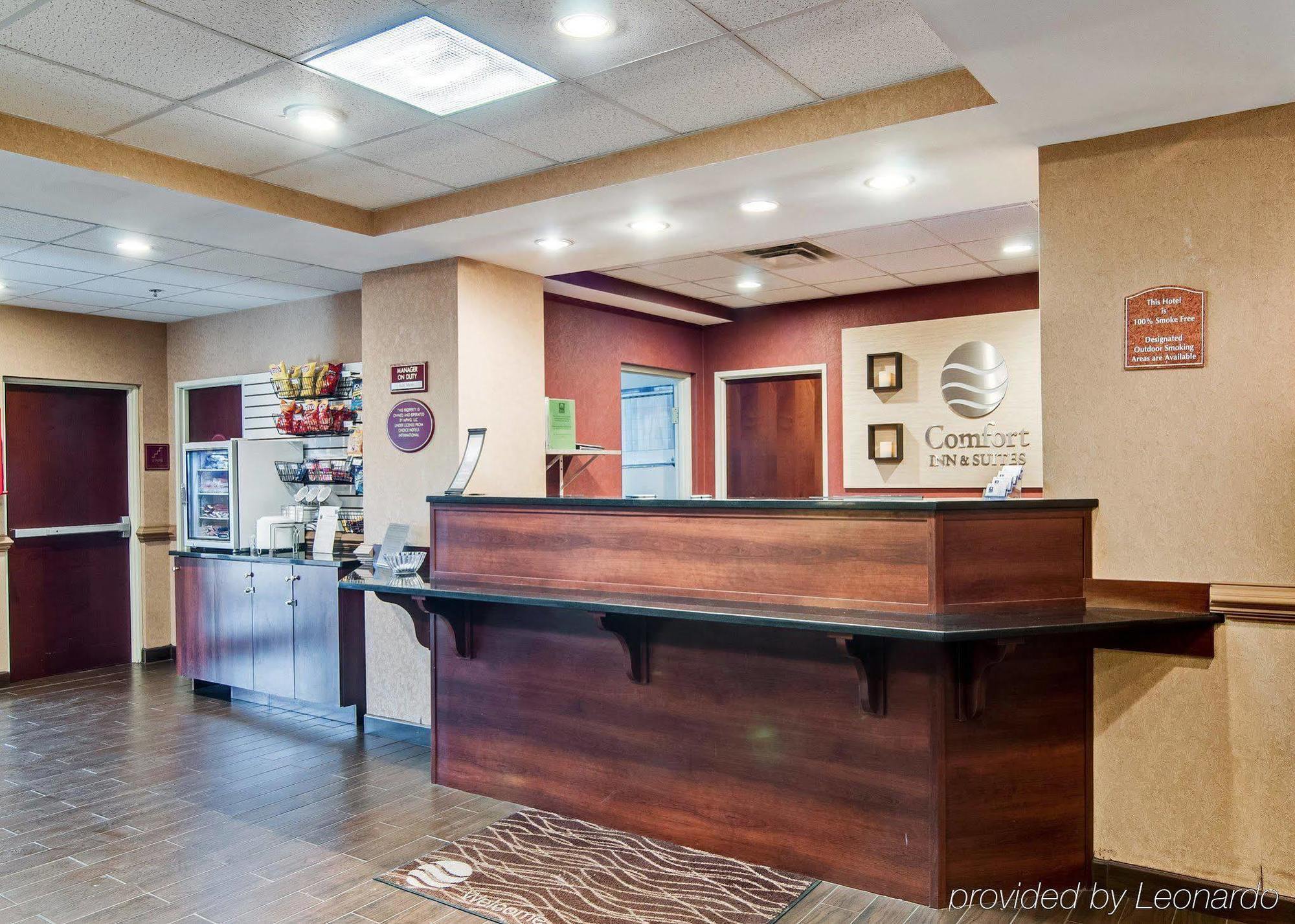 Comfort Inn & Suites Christiansburg I-81 Экстерьер фото