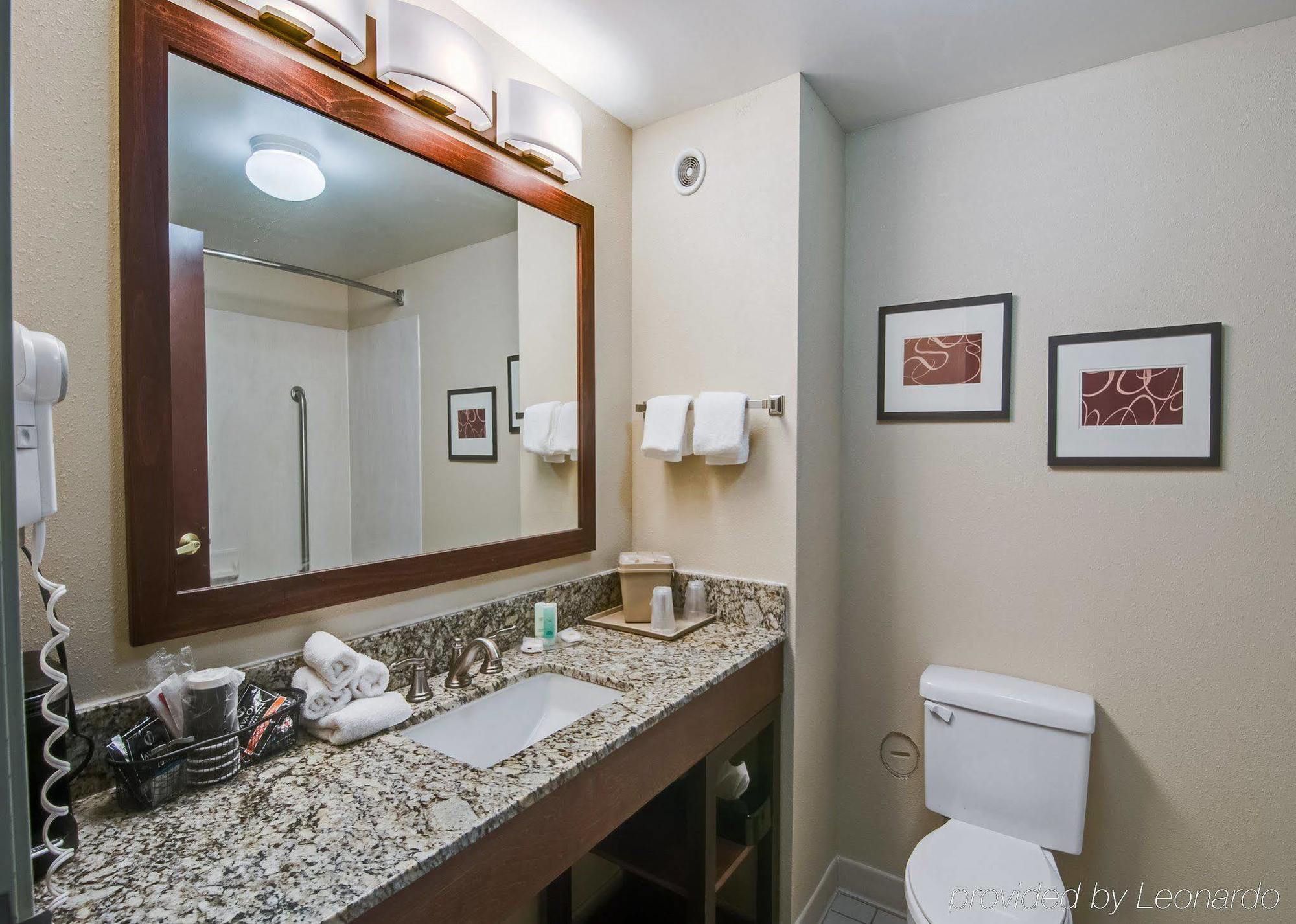 Comfort Inn & Suites Christiansburg I-81 Экстерьер фото