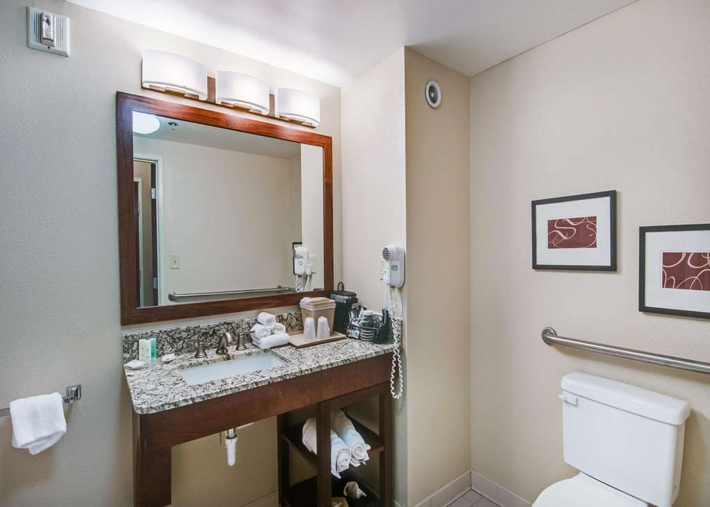 Comfort Inn & Suites Christiansburg I-81 Номер фото